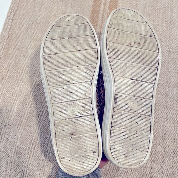 Leopard slip ons - Picture 2 of 4